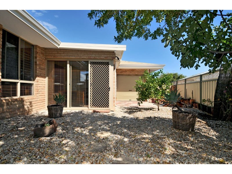 12 Seawind Drive, Silver Sands WA 6210