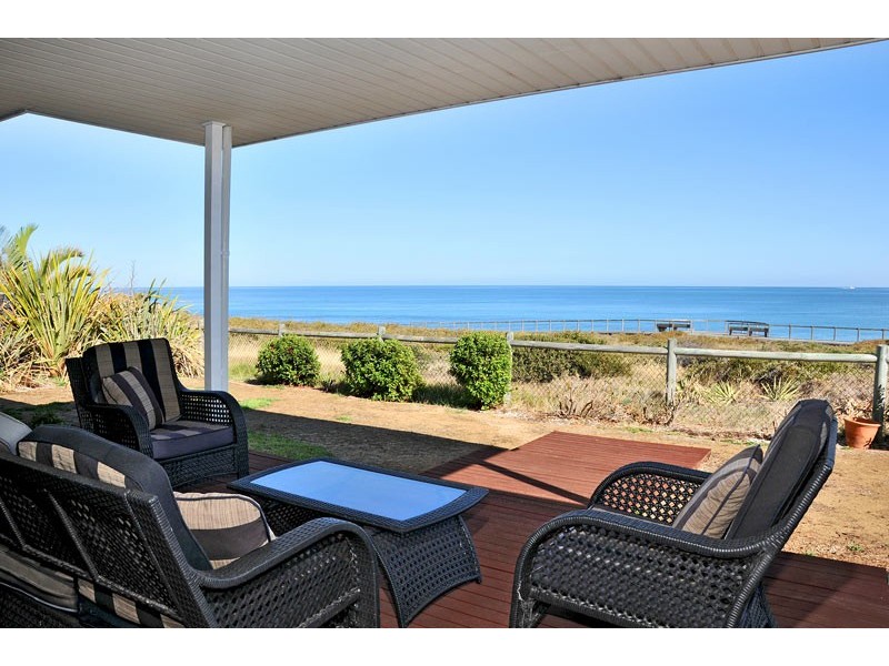 12 Hideaway Cove, Halls Head WA 6210