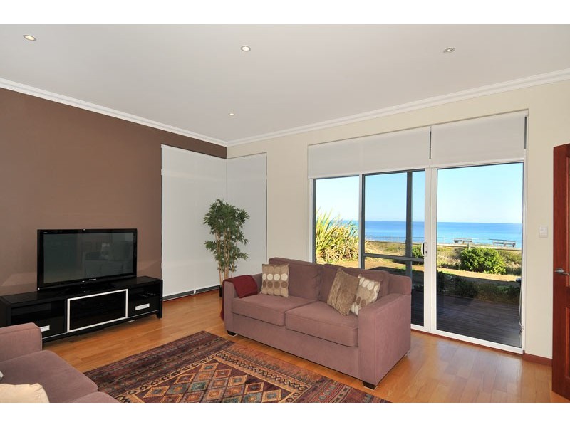 12 Hideaway Cove, Halls Head WA 6210