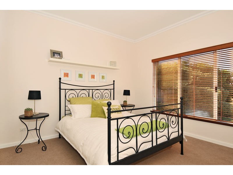 12 Hideaway Cove, Halls Head WA 6210