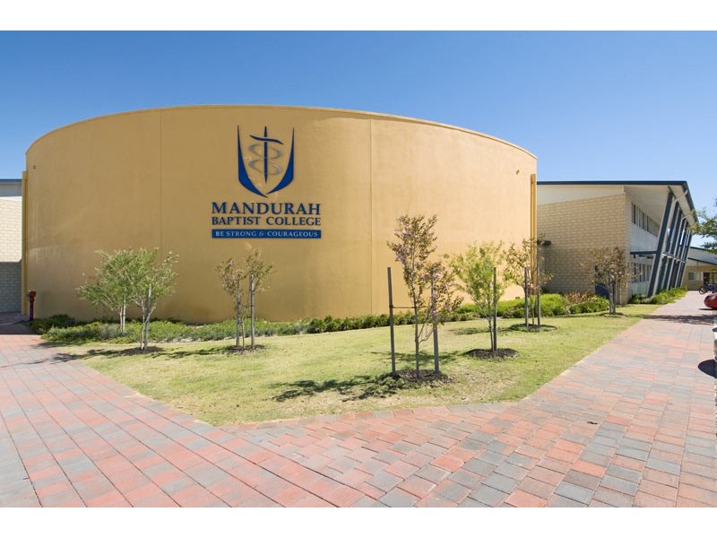 35 Dowerin Circuit, Lakelands WA 6180