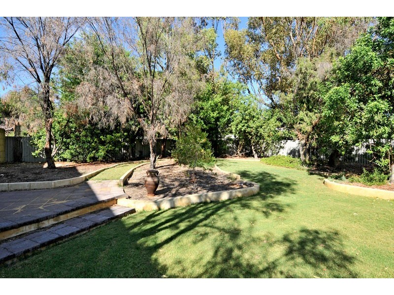 11 Serena Street, Falcon WA 6210