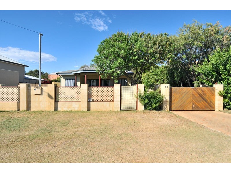 11 Serena Street, Falcon WA 6210