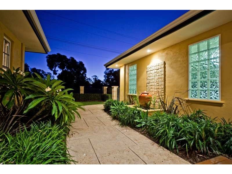 6 Cathryn Street, Halls Head WA 6210