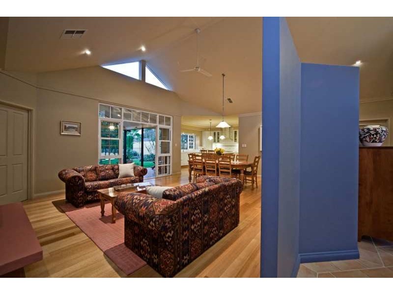 6 Cathryn Street, Halls Head WA 6210