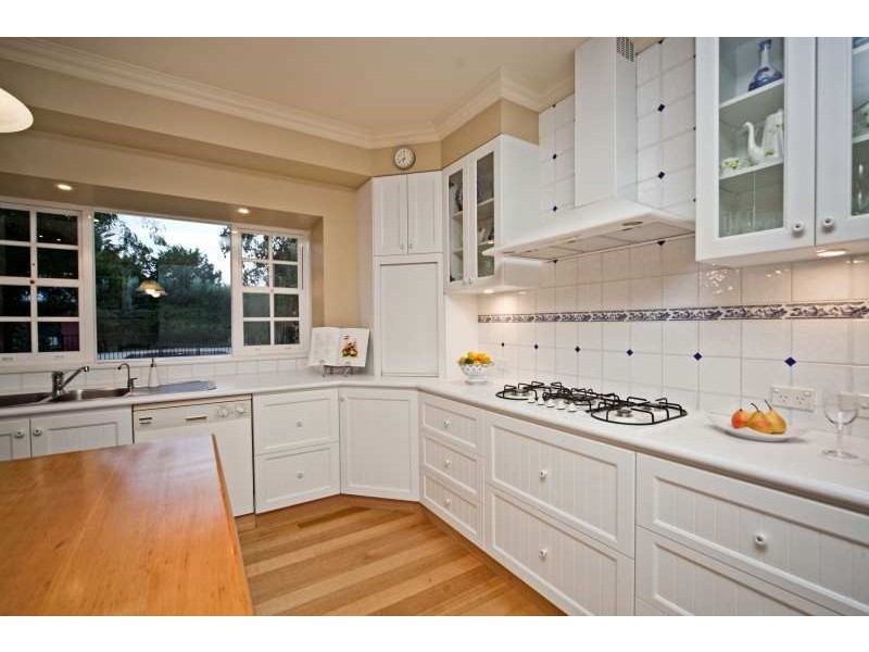 6 Cathryn Street, Halls Head WA 6210