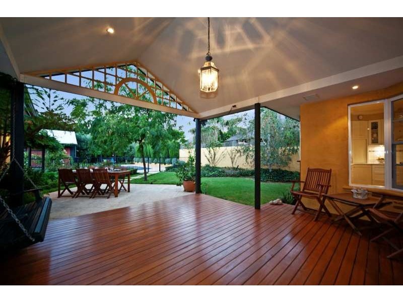 6 Cathryn Street, Halls Head WA 6210