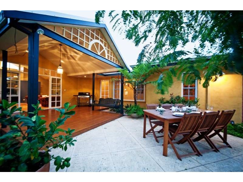 6 Cathryn Street, Halls Head WA 6210