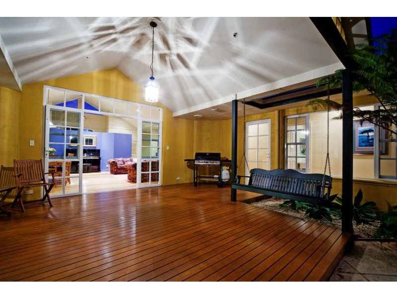 6 Cathryn Street, Halls Head WA 6210