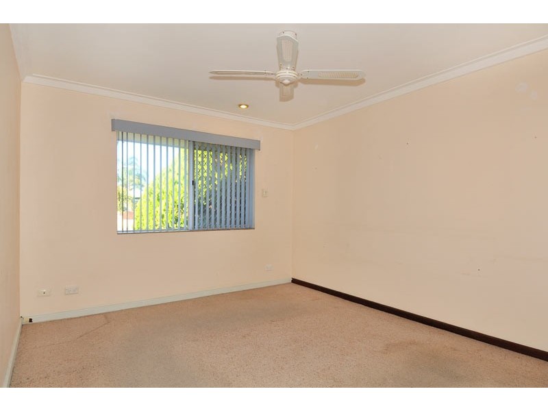 12 Wyeree Road, Mandurah WA 6210