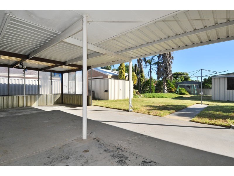 12 Wyeree Road, Mandurah WA 6210