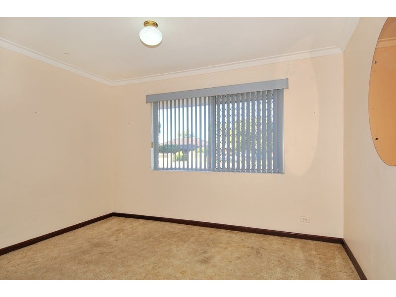 12 Wyeree Road, Mandurah WA 6210