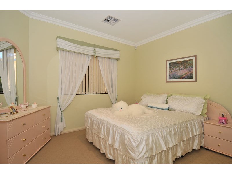 1 Ragamuffin Point, Halls Head WA 6210