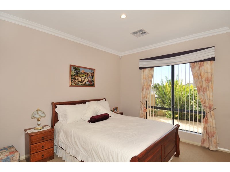 1 Ragamuffin Point, Halls Head WA 6210
