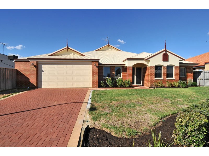 17 Carissa Turn, Halls Head WA 6210