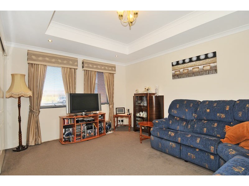 17 Carissa Turn, Halls Head WA 6210