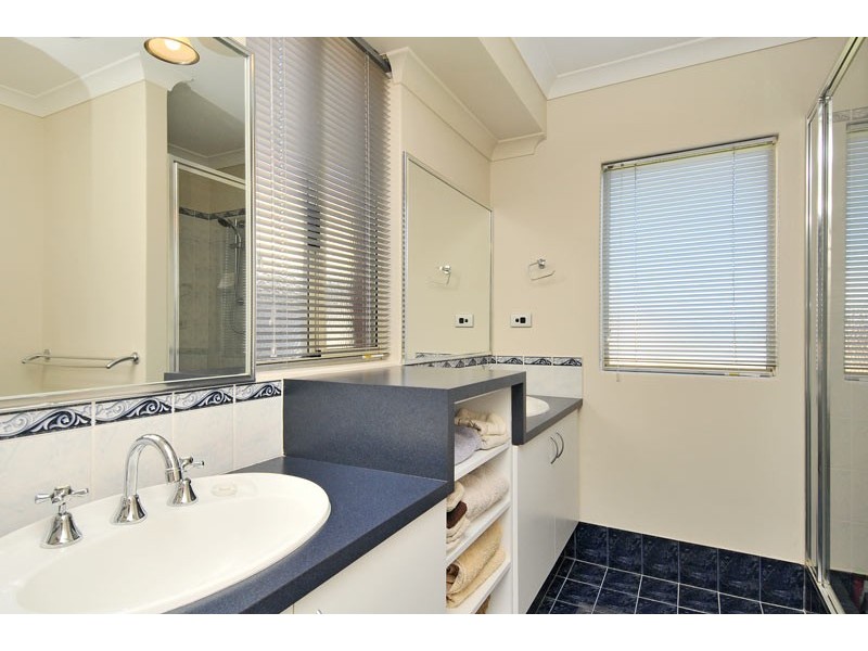 17 Carissa Turn, Halls Head WA 6210