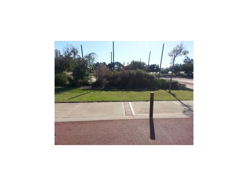 5 Lea Wynd, Lakelands WA 6180