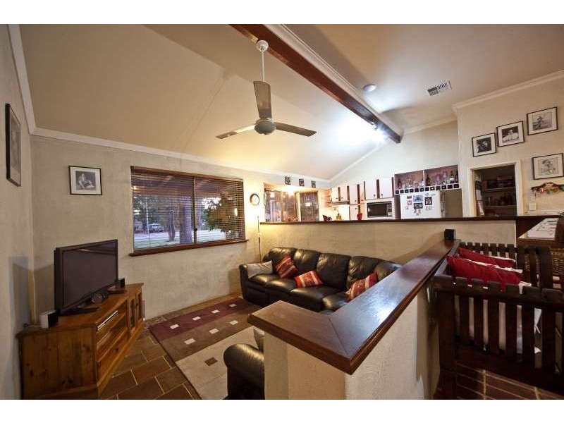 84 Victoria Circle, Greenfields WA 6210
