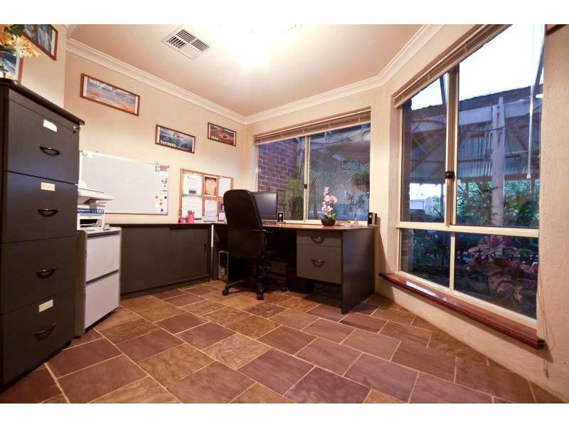 84 Victoria Circle, Greenfields WA 6210
