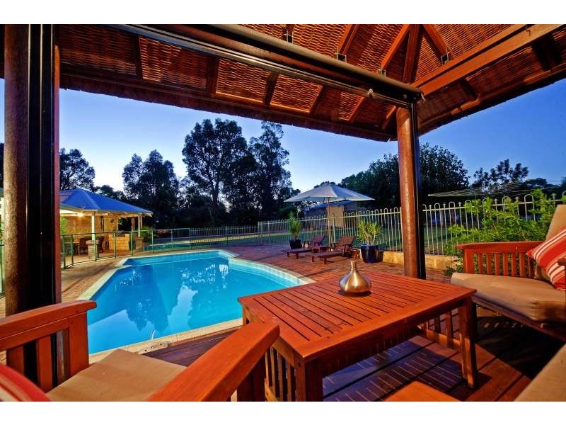 84 Victoria Circle, Greenfields WA 6210