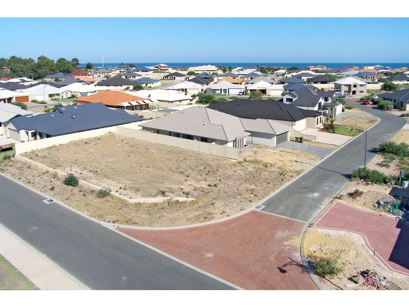 1 Anglesea Way, Madora Bay WA 6210