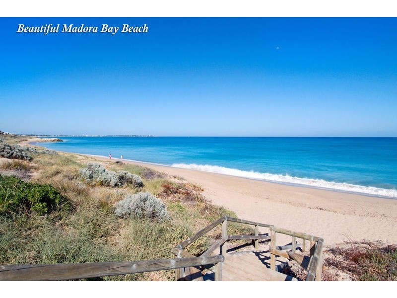 1 Anglesea Way, Madora Bay WA 6210