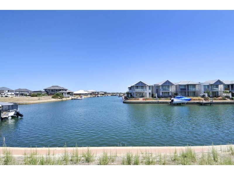 Erins Isle/71 Erins Isle, Dudley Park WA 6210