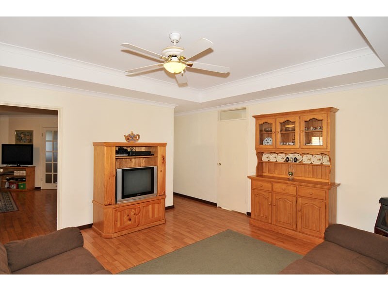 17 Kuta Lane, Halls Head WA 6210