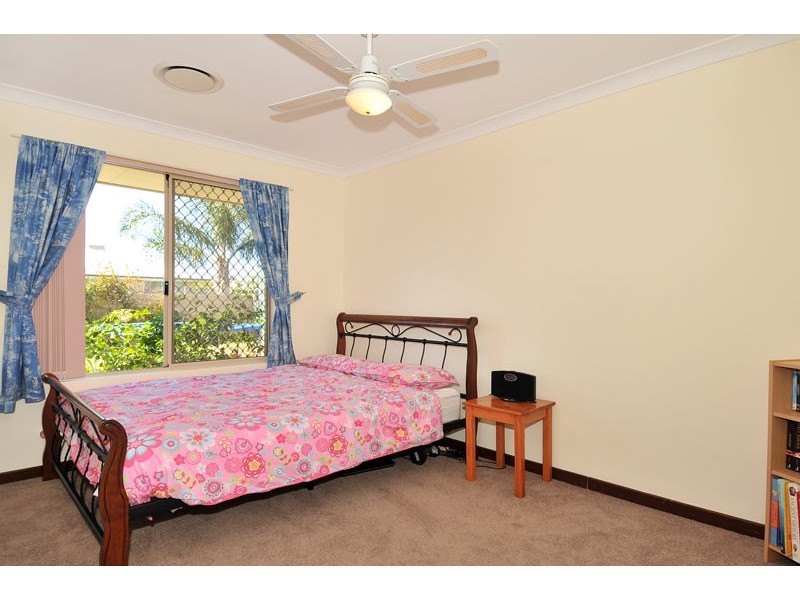 17 Kuta Lane, Halls Head WA 6210