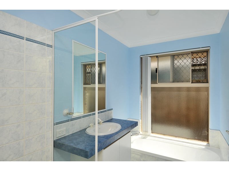 17 Kuta Lane, Halls Head WA 6210