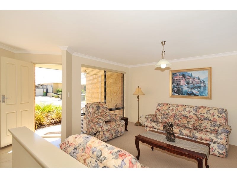 4 Philmont Way, Meadow Springs WA 6210