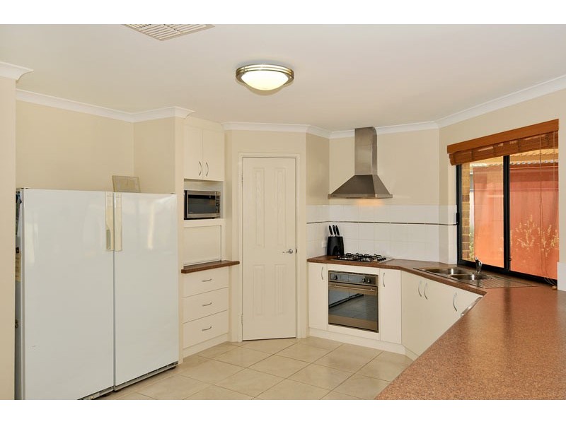 4 Philmont Way, Meadow Springs WA 6210