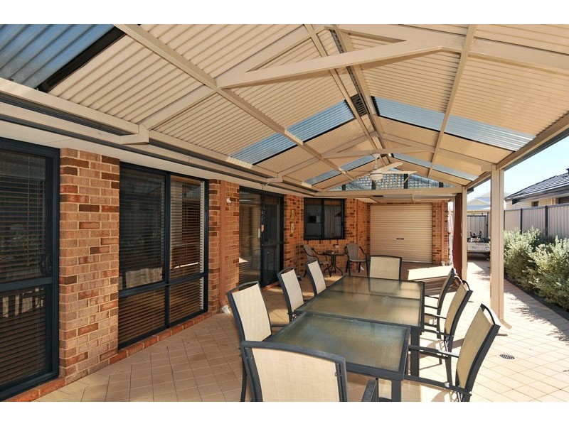 4 Philmont Way, Meadow Springs WA 6210