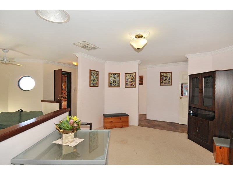 9 Pepperwood Rise, Halls Head WA 6210