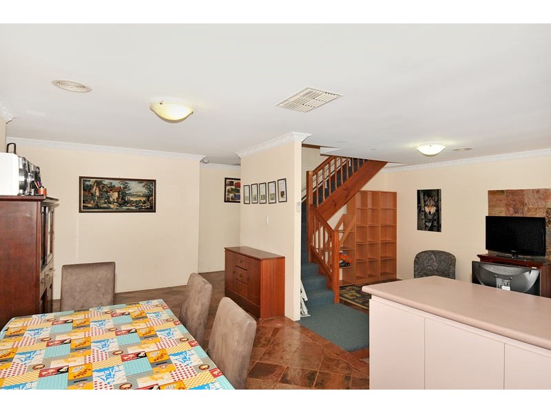 9 Pepperwood Rise, Halls Head WA 6210