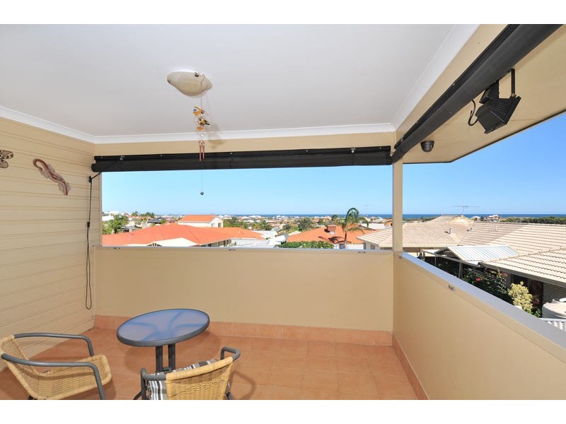 9 Pepperwood Rise, Halls Head WA 6210