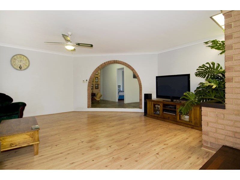 19 Coodanup Drive, Dudley Park WA 6210