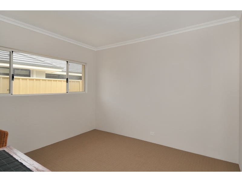 6 Nuchea Vista, Lakelands WA 6180