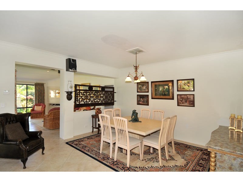 15 Fairborn Retreat, Meadow Springs WA 6210