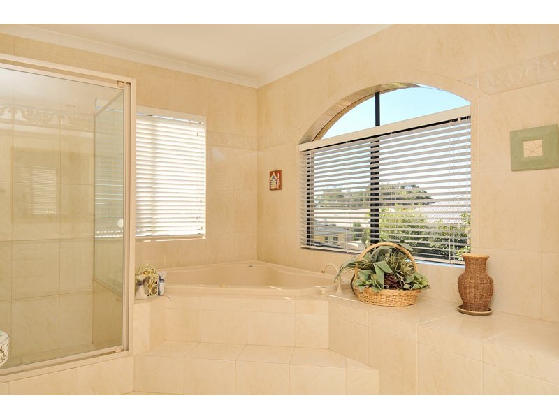 15 Fairborn Retreat, Meadow Springs WA 6210