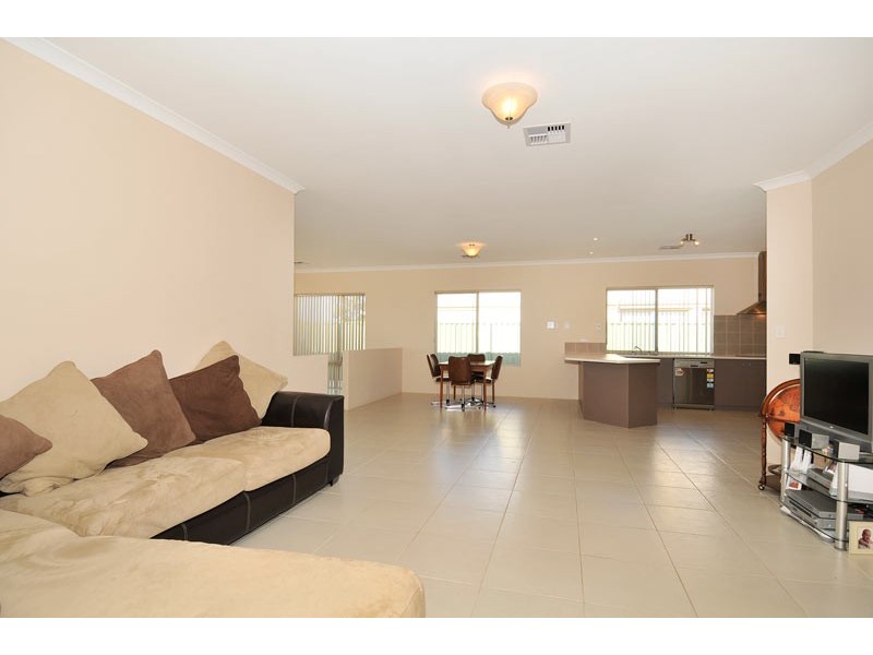 43 Jolly Rambler Bvd, Ravenswood WA 6208