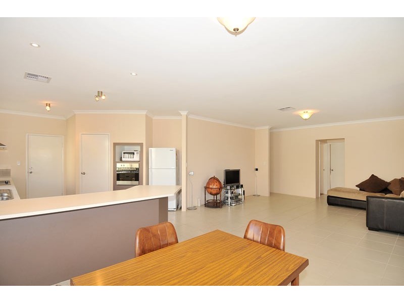 43 Jolly Rambler Bvd, Ravenswood WA 6208