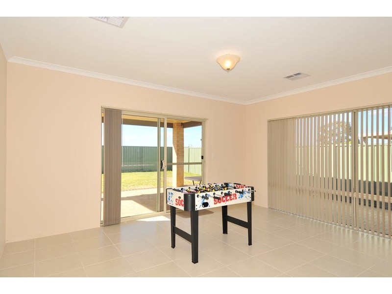 43 Jolly Rambler Bvd, Ravenswood WA 6208