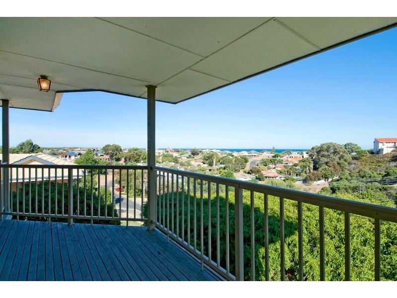 2/13 Allan Place, Halls Head WA 6210