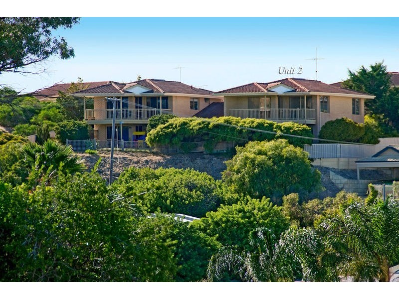 2/13 Allan Place, Halls Head WA 6210