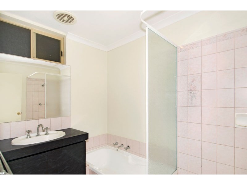 2/13 Allan Place, Halls Head WA 6210