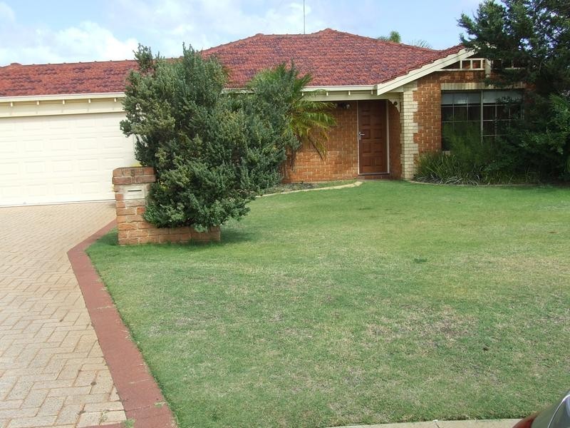5 Petrel Close, Halls Head WA 6210