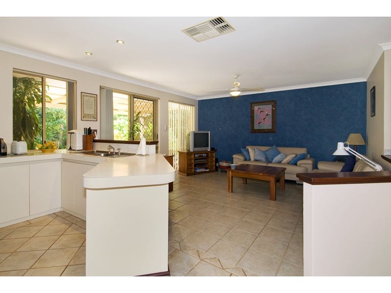 1/4 Kurdal Road, Old Coodanup, Coodanup WA 6210