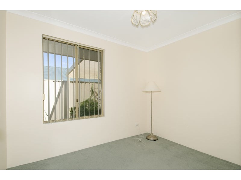 1/4 Kurdal Road, Old Coodanup, Coodanup WA 6210